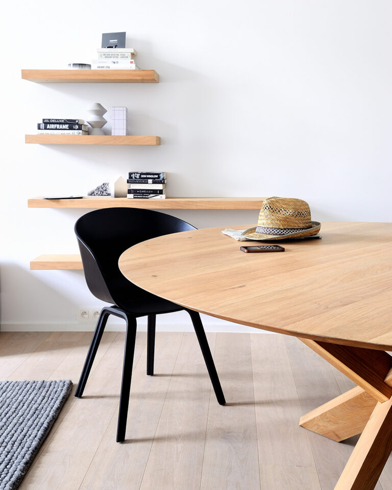 51358 Lentyna Wall 70x22x5h cm šviesaus ąžuolo medžio skandinaviško ir japandi stiliaus (1)