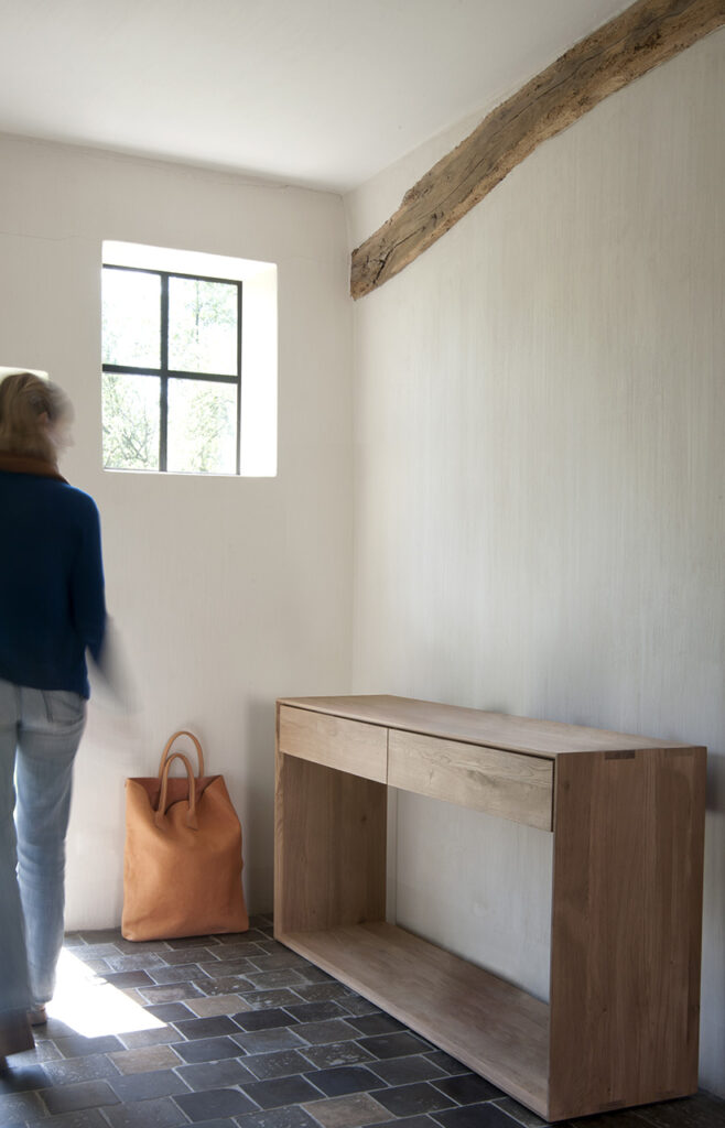 51444 Konsolė Nordic 160x40x85h cm skandinaviško stiliaus šviesaus medžio ąžuolo (2)