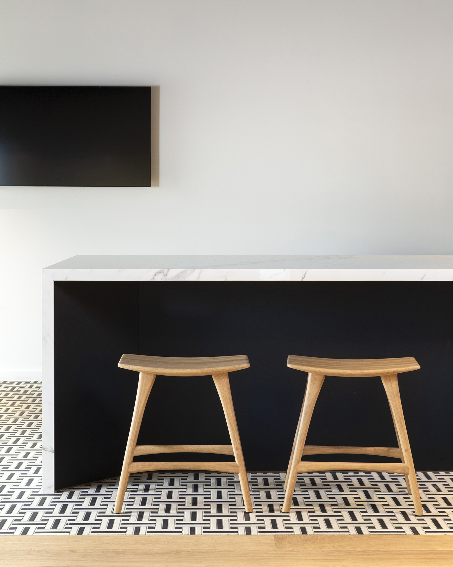 53033 Valgomojo kėdė Osso 50x33x49h cm medinės be atlošo (2)