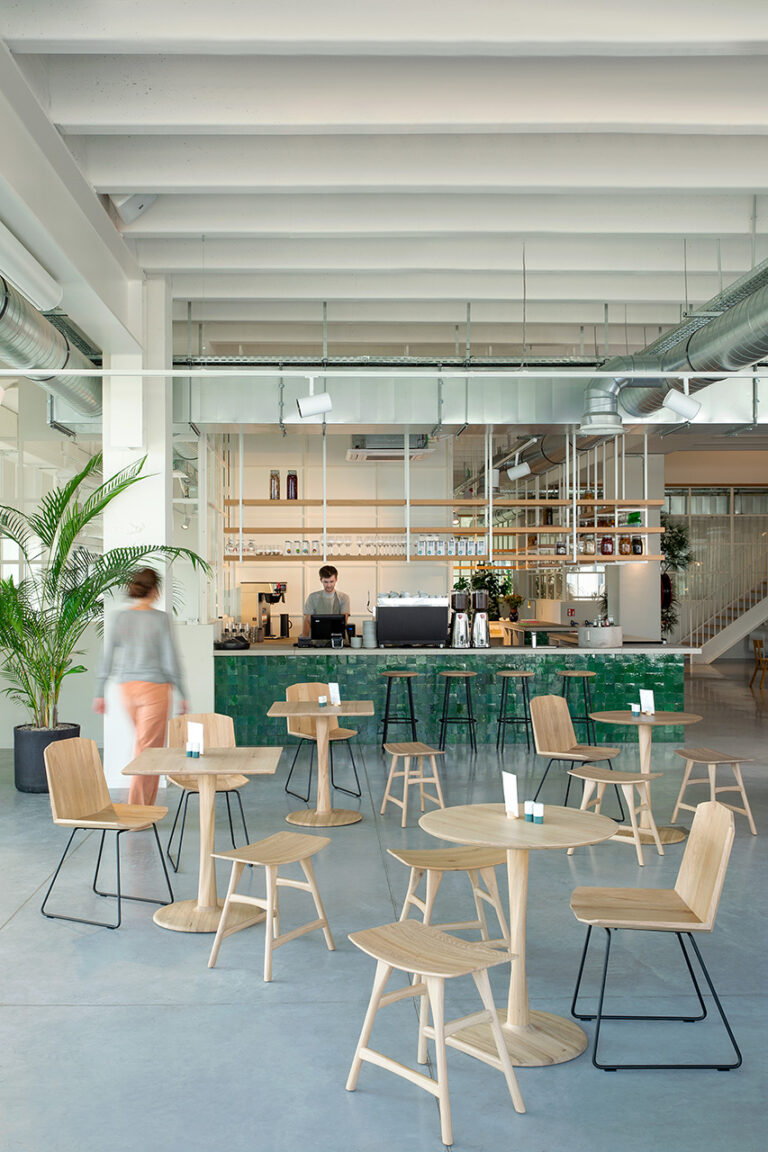 53033 Valgomojo kėdė Osso 50x33x49h cm medinės be atlošo (21)