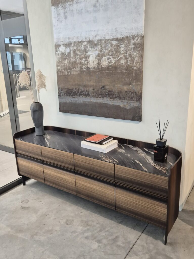 Moderni Al2 komoda Wood-oo (1) ekspozicija