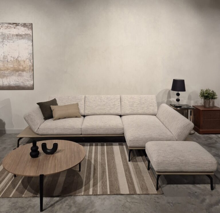 Modernus minkštas Kler kampas Libretto ekspozicija