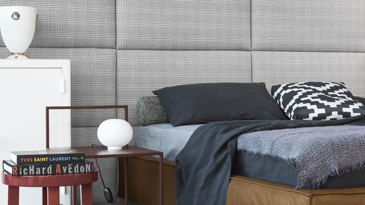 Miegamojo Lova Wall Panels ruda odinė