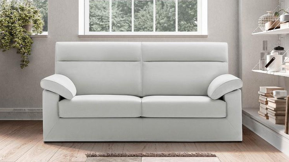 Balta modulinė sofa Derlon prie lango su knygų lentyna, FELIS