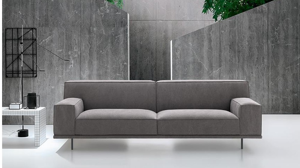 Sofa Young pilka