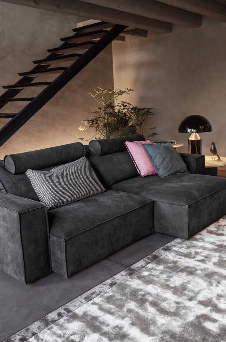 1-Flexteam itališka sofa Gravity juoda (5)