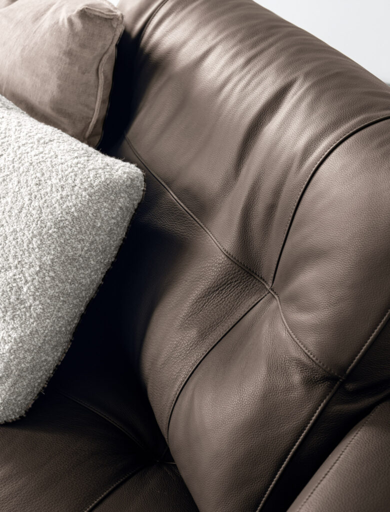 2-Flexteam itališka sofa Gap Evo ruda odinė (1)